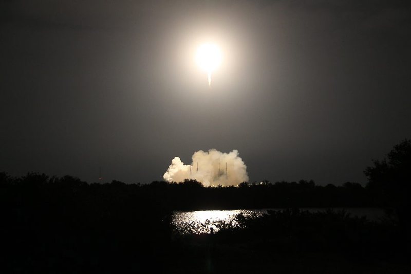 SpaceX не успя да спаси ракетата ”Фалкон 9”