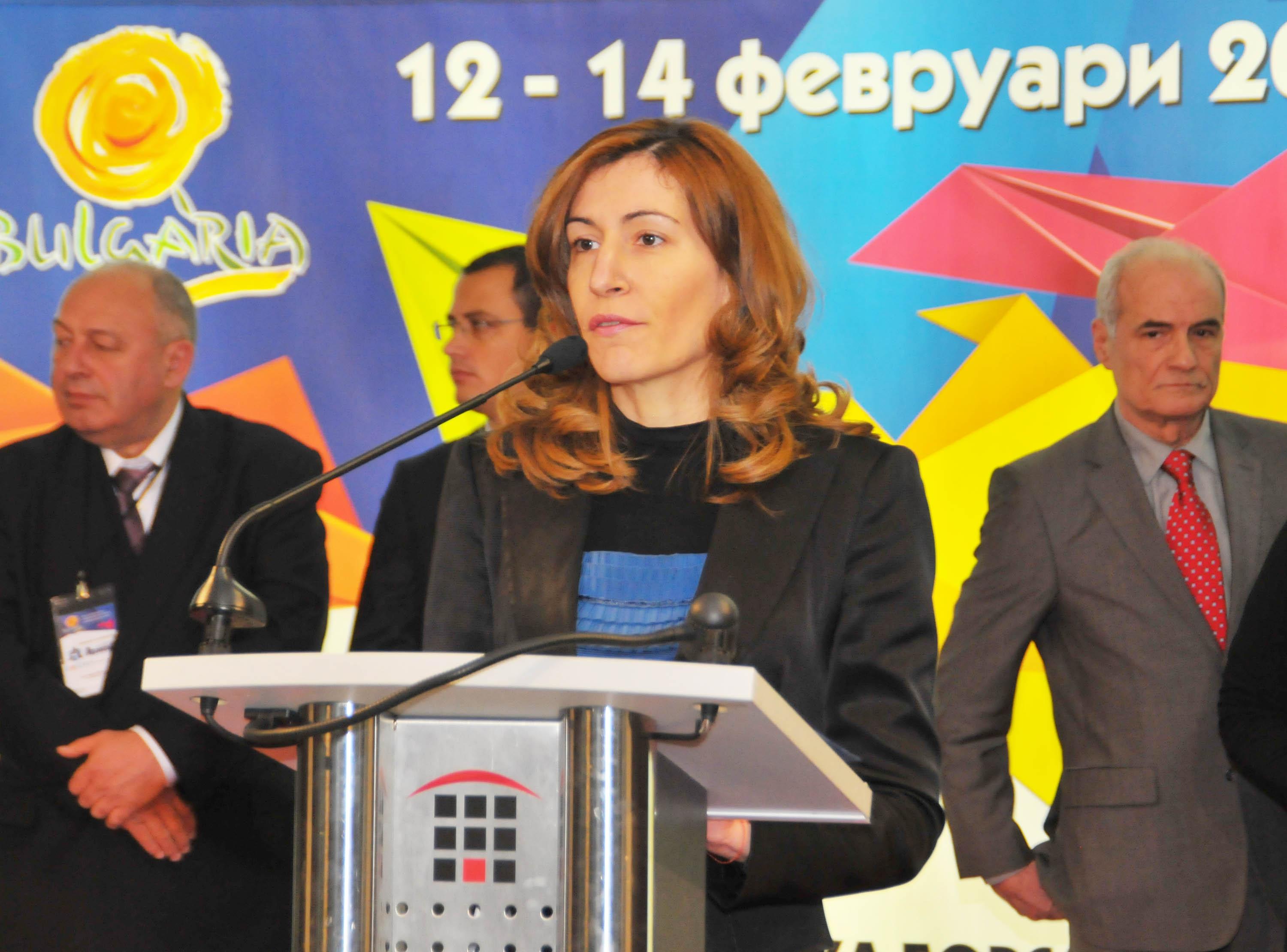 Търсим кой да замени руските и украинските туристи