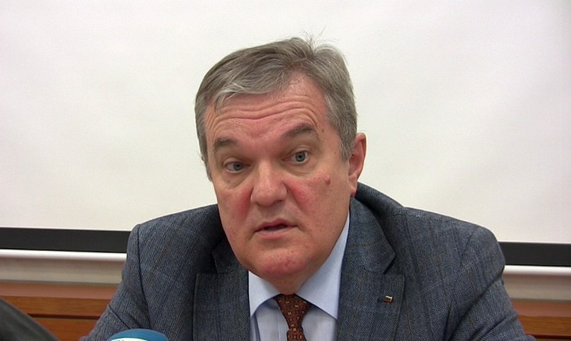 Петков: Първанов ще подаде оставка, но няма да я приемем