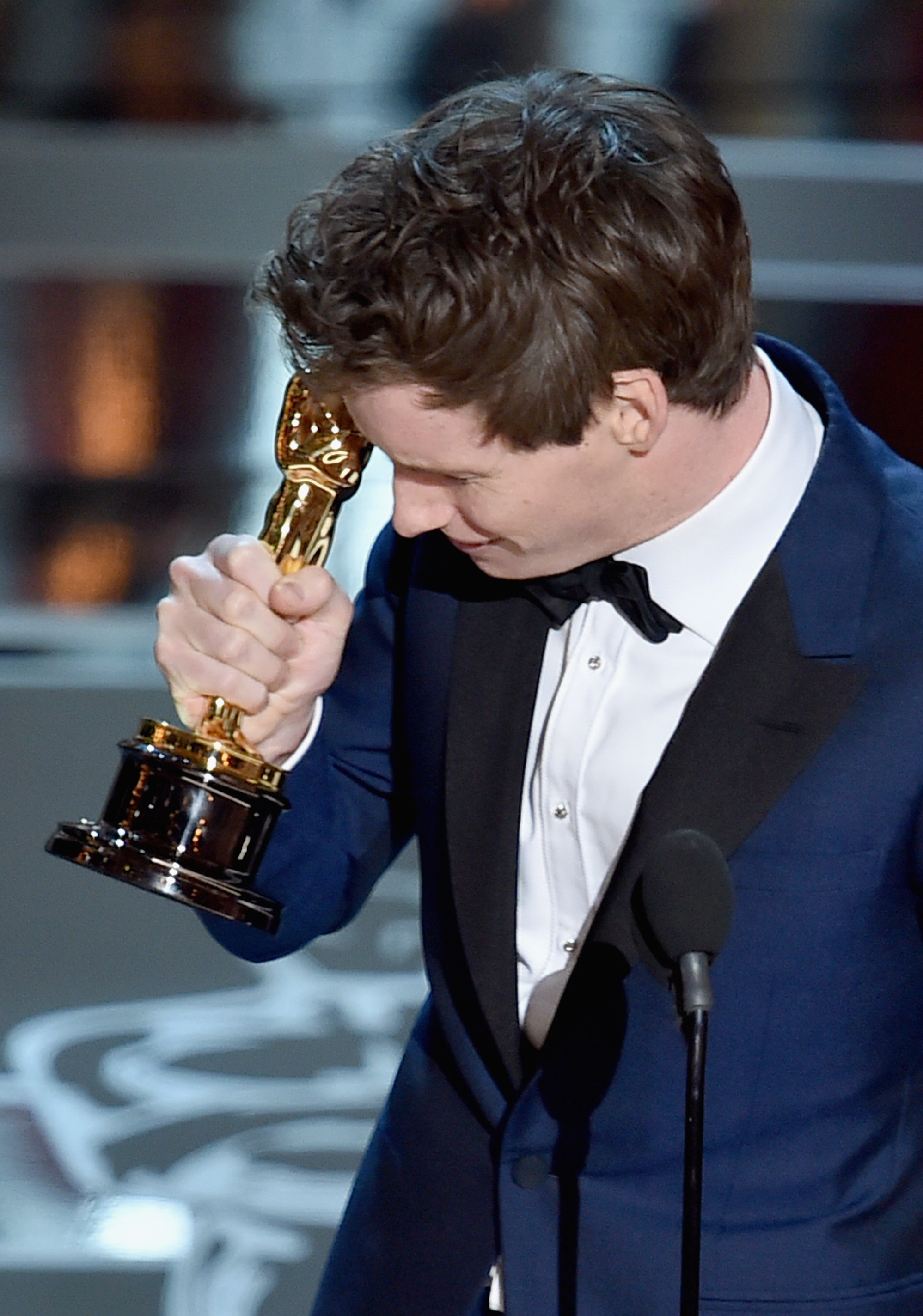 Результаты оскара. Эдди Редмэйн. Eddie Redmayne Оскар. Eddie Redmayne Oscar 2015. Эдди Редмэйн получает Оскар.