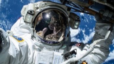 Астронавтите от МКС излязоха в открития космос