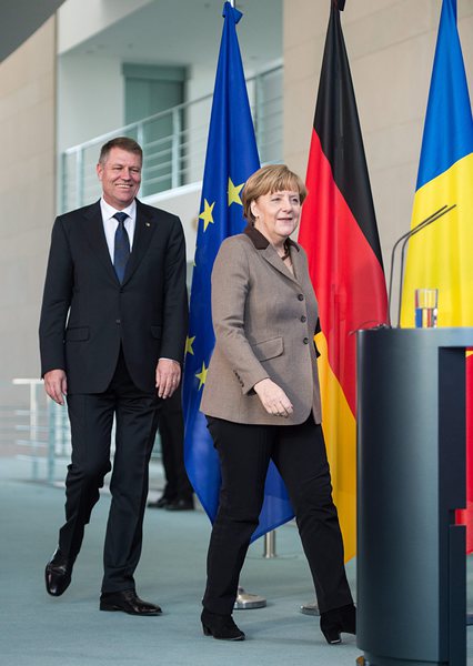 Румънският президент Клаус Йоханис е на посещение в Берлин