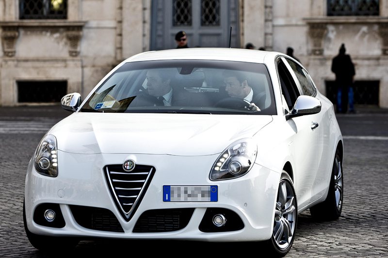 Италианското правителство продава служебни коли в eBay