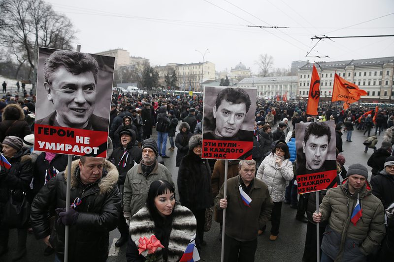 Траурни шествия и митинги в Русия в памет на Борис Немцов