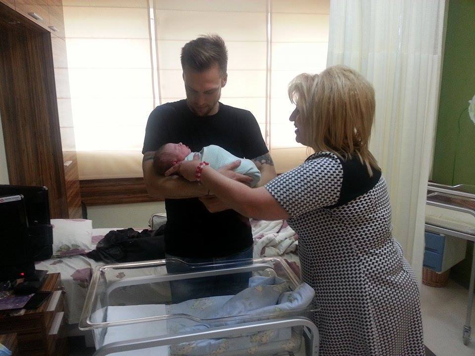 Ваня Джаферович със сина си Бо