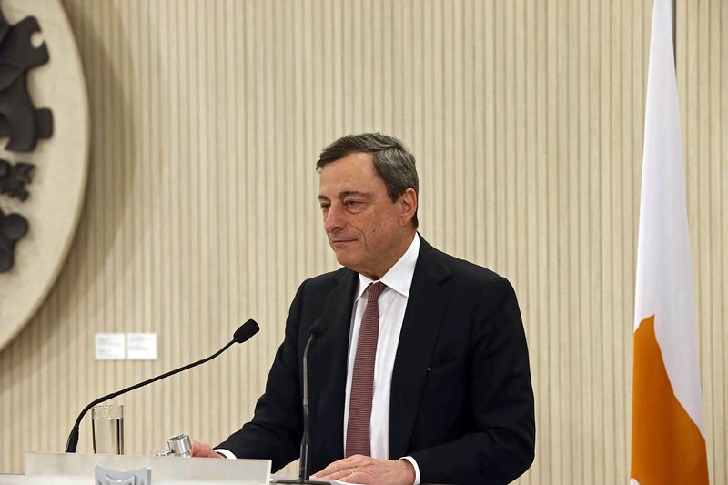 ЕЦБ започва ефективните покупки на публичен дълг на 9 март