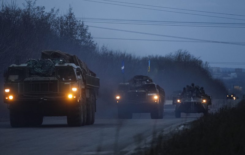 Двете воюващи страни изтеглят тежкото въоръжение в Донецк и Луганск