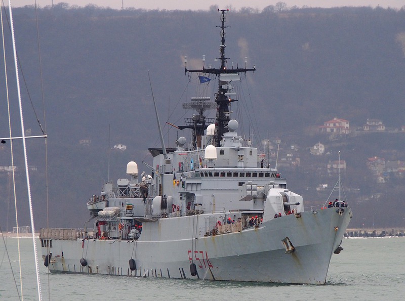 НАТО отрича корабите в Черно море да са провокация