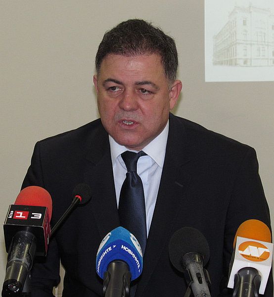 Ненчев: Бакалов заслужава да е шеф на ”Военна информация”