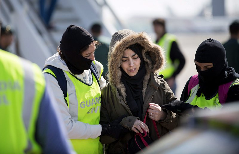 Чеченка отвлече холандските си деца и се присъедини към ИД