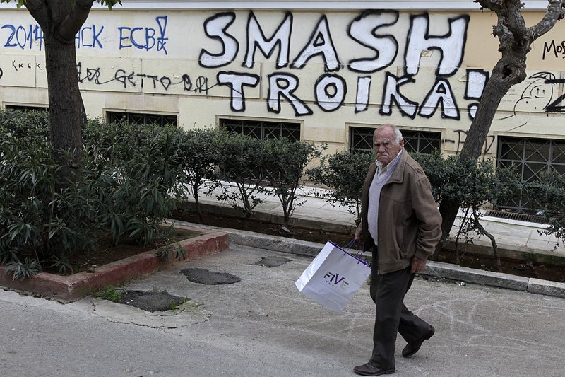 Кредиторите пристигат за преговори в Атина