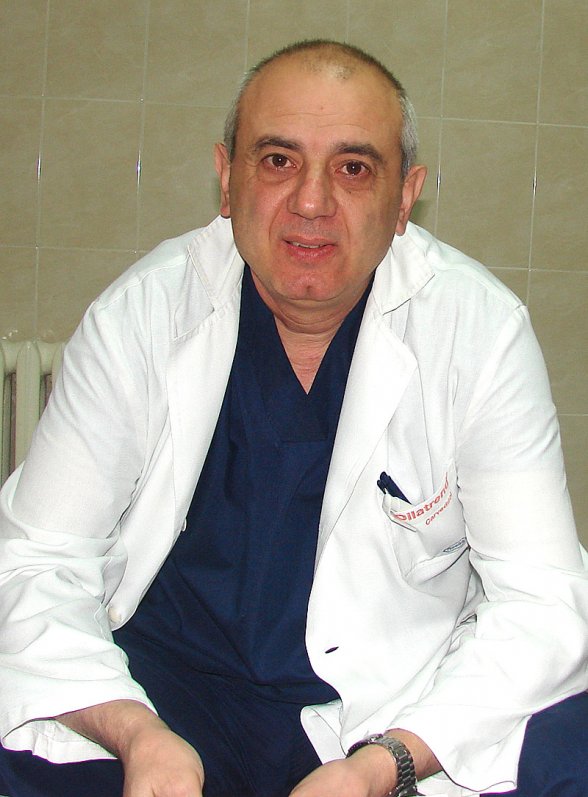 Кардиологът с фалшива диплома застава пред съда