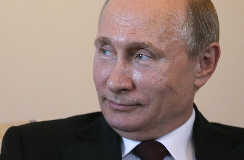 Путин се появи на публично място след десетдневно отсъствие
