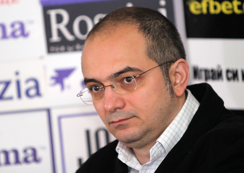 ”Синя България” оттегли оставката си от УС на ”Левски”