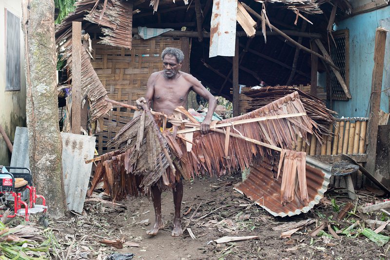 Циклонът ”Пам” връхлетя Вануату и нанесе много сериозни поражения
