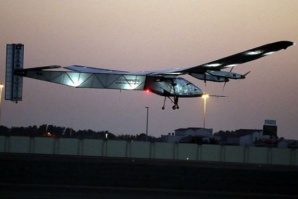 Соларният самолет „Солар импулс-2” ще достигне Китай следващата седмица