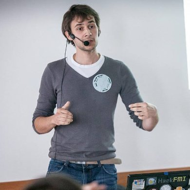 Основателят на Hack Bulgaria за курсовете на академията
