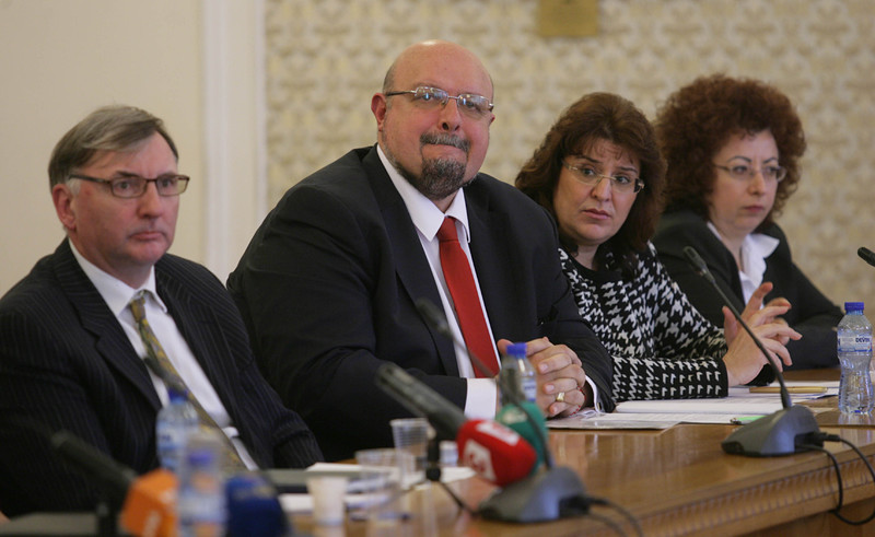 Нито една сделка с активи на КТБ не е направена за периода на особения надзор, каза Станислав Лютов