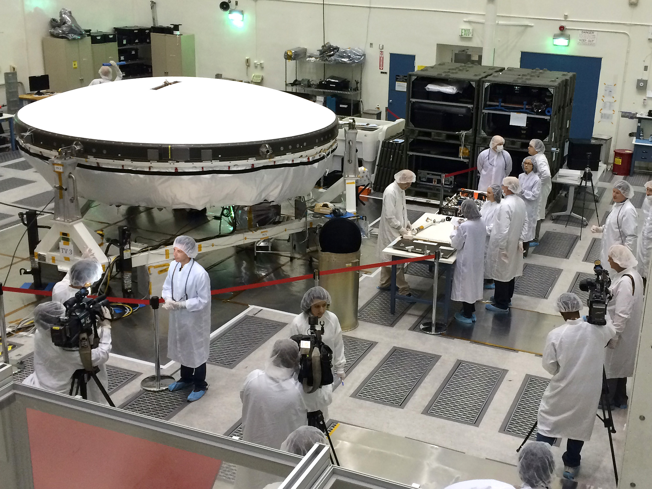 ”Летящата чиния” на НАСА - Low-Density Supersonic Decelerator (LDSD)