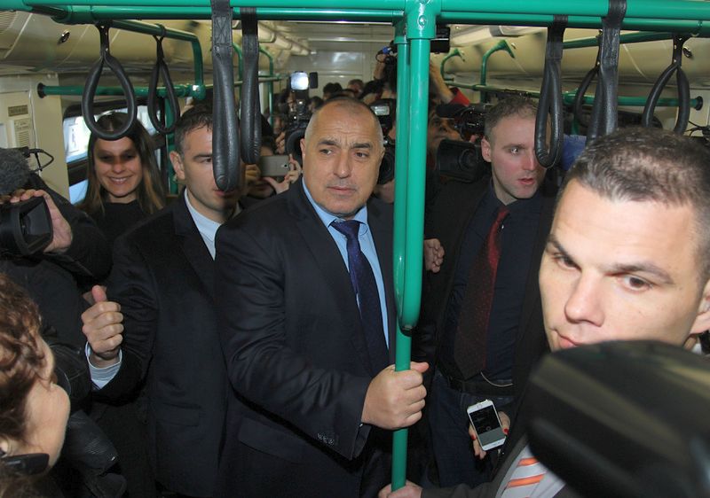 Премиерът Бойко Борисов се повози по новата отсечка на метрото