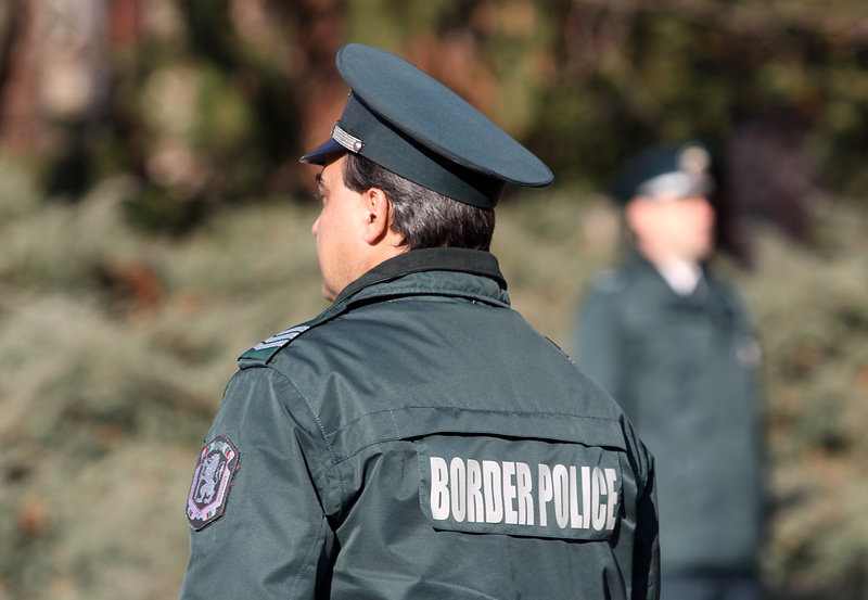 Служителите на МВР са разкрили нелегалните мигранти с газ - анализатор в последния вагон на композицията за Унгария