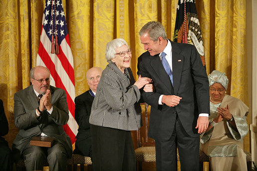 Харпър Ли с президента Буш (2007)
