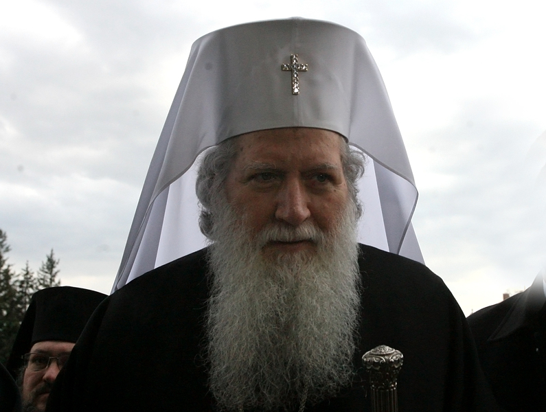 Патриархът: Може Великден и честване на въстанието в едно