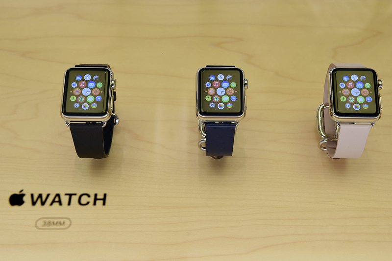 Умният часовник Apple Watch