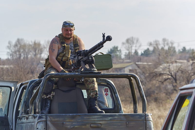 Украйна залови двама руски военни в Донбас