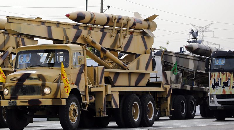 Иран ще получи руски зенитно-ракетни комплекси