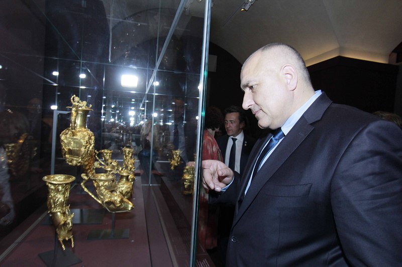 Изложбата ”Епопея на тракийските царе - археологически открития в България” е от 14 април в Лувъра