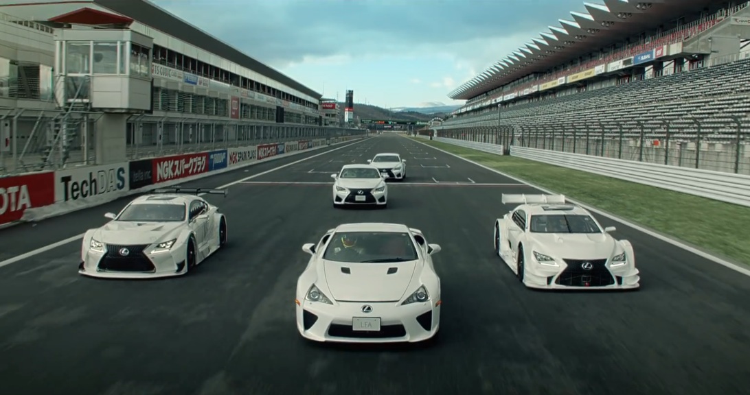 Спортните модели на Lexus ”танцуват” по пистата (видео)