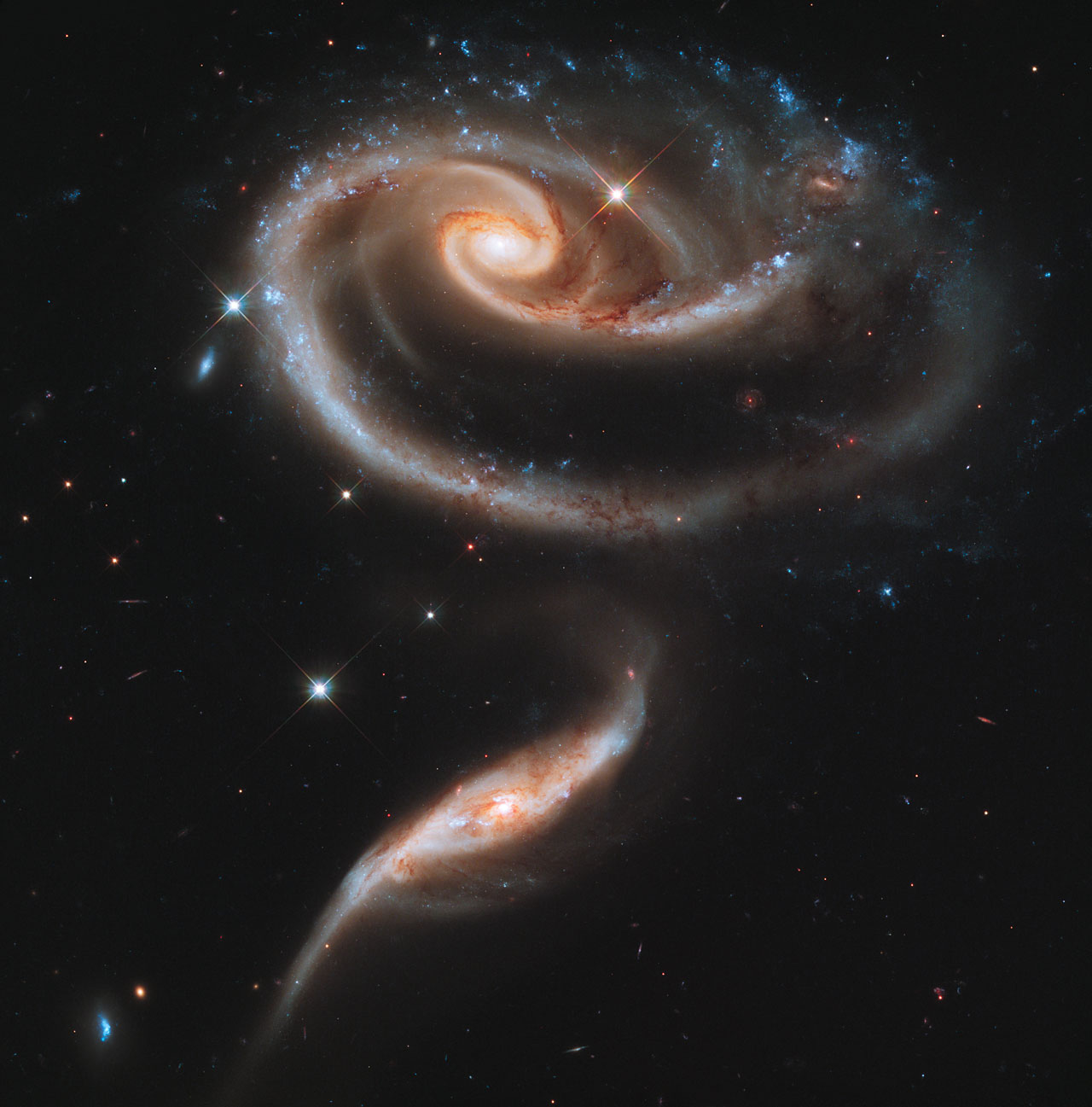 Снимки на ”Хъбъл”: Роза от галактики