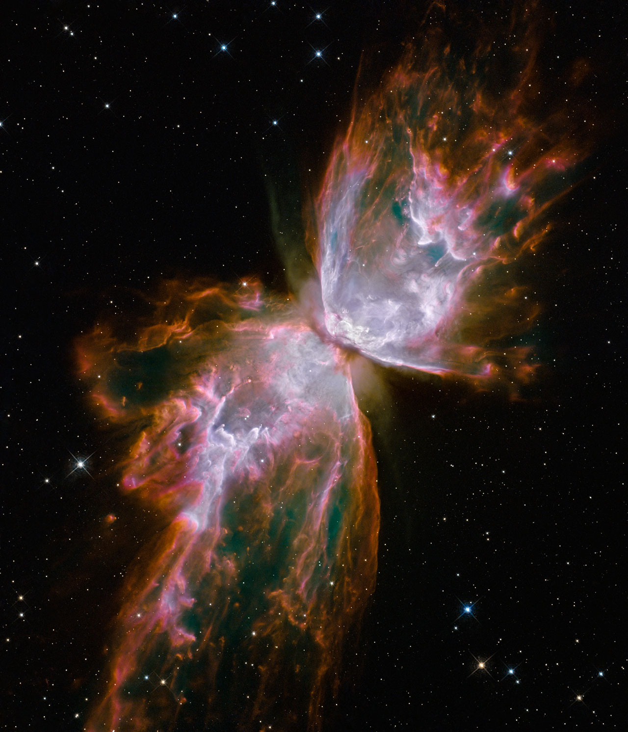 Снимки на ”Хъбъл”: ”Пеперуда” в мъглявината NGC 6302