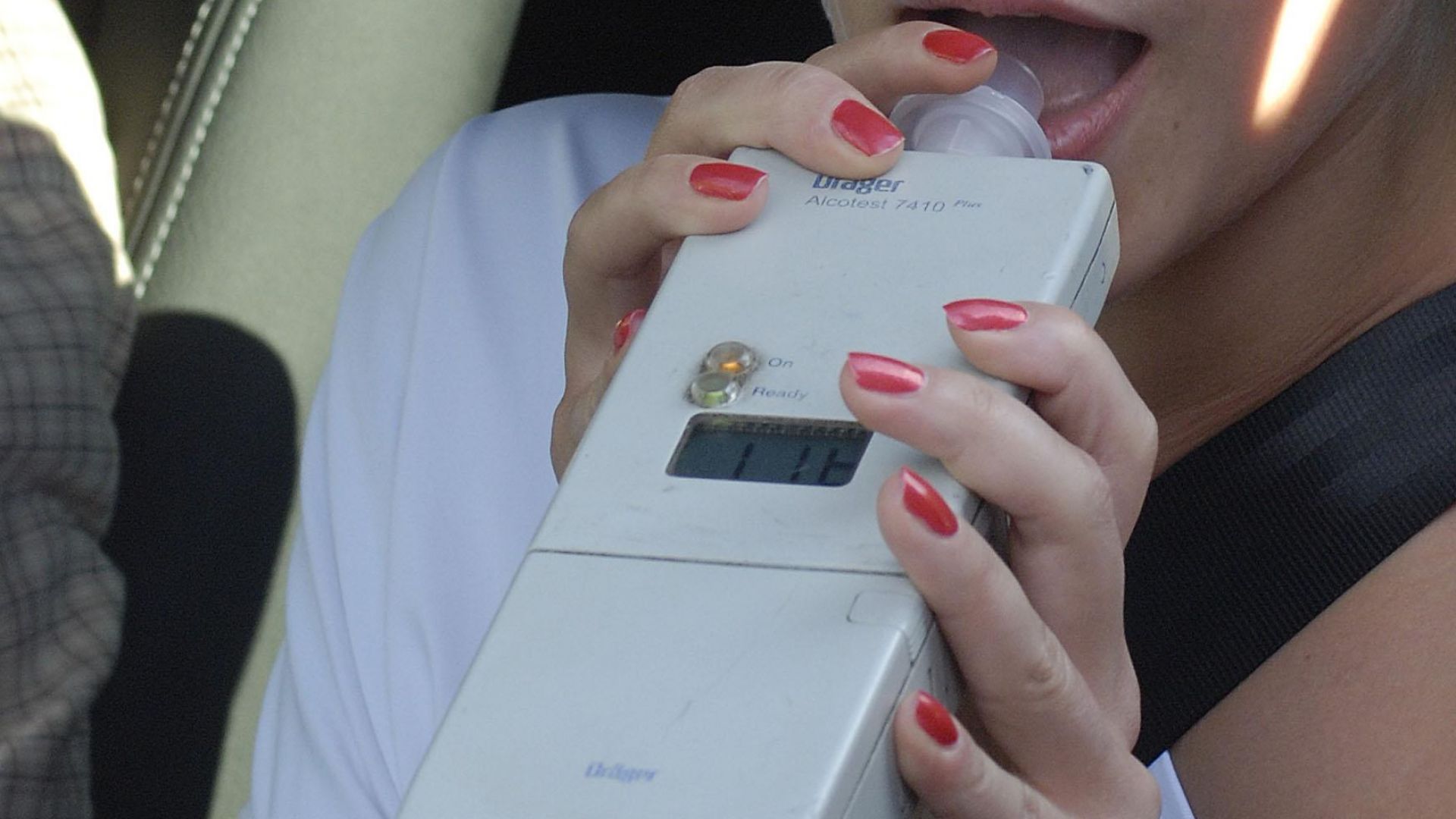 Член на секционната избирателна комисия в село Баланово е отстранен