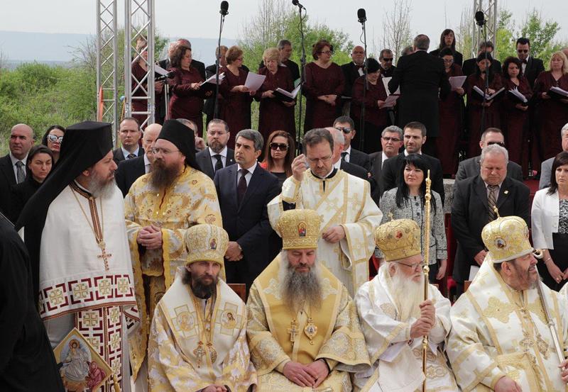 Според Плевнелиев християните в България могат да се разделят на монархисти и републиканци