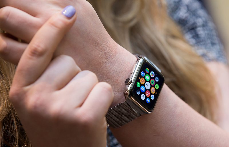 Умният часовник Apple Watch