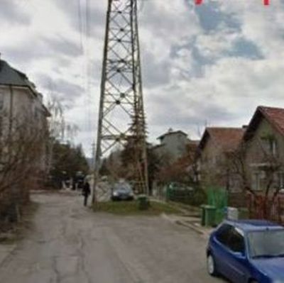 Електропроводът е по средата на ул. ”Преки път” в Павлово