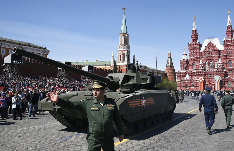 10 танка ”Армата” ще вземат участие в тържествения парад