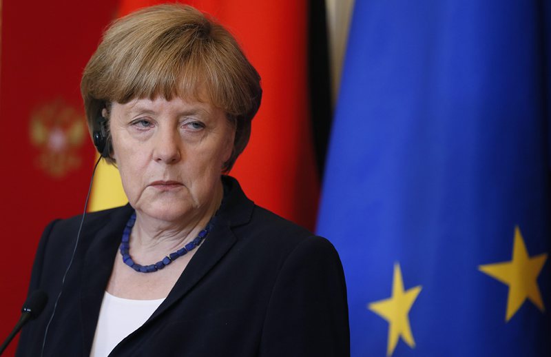 Меркел: Трябва да се научим да живеем под руските кибератаки