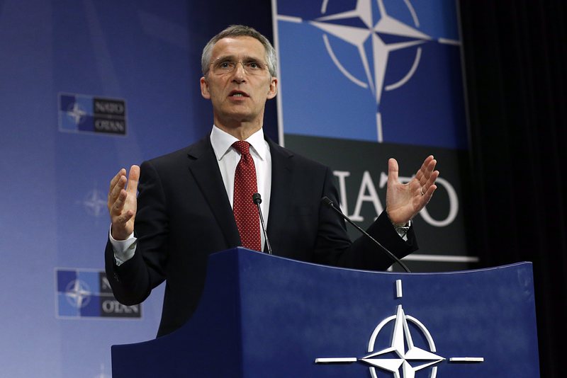НАТО решава за разполагане на повече военна техника в Европа