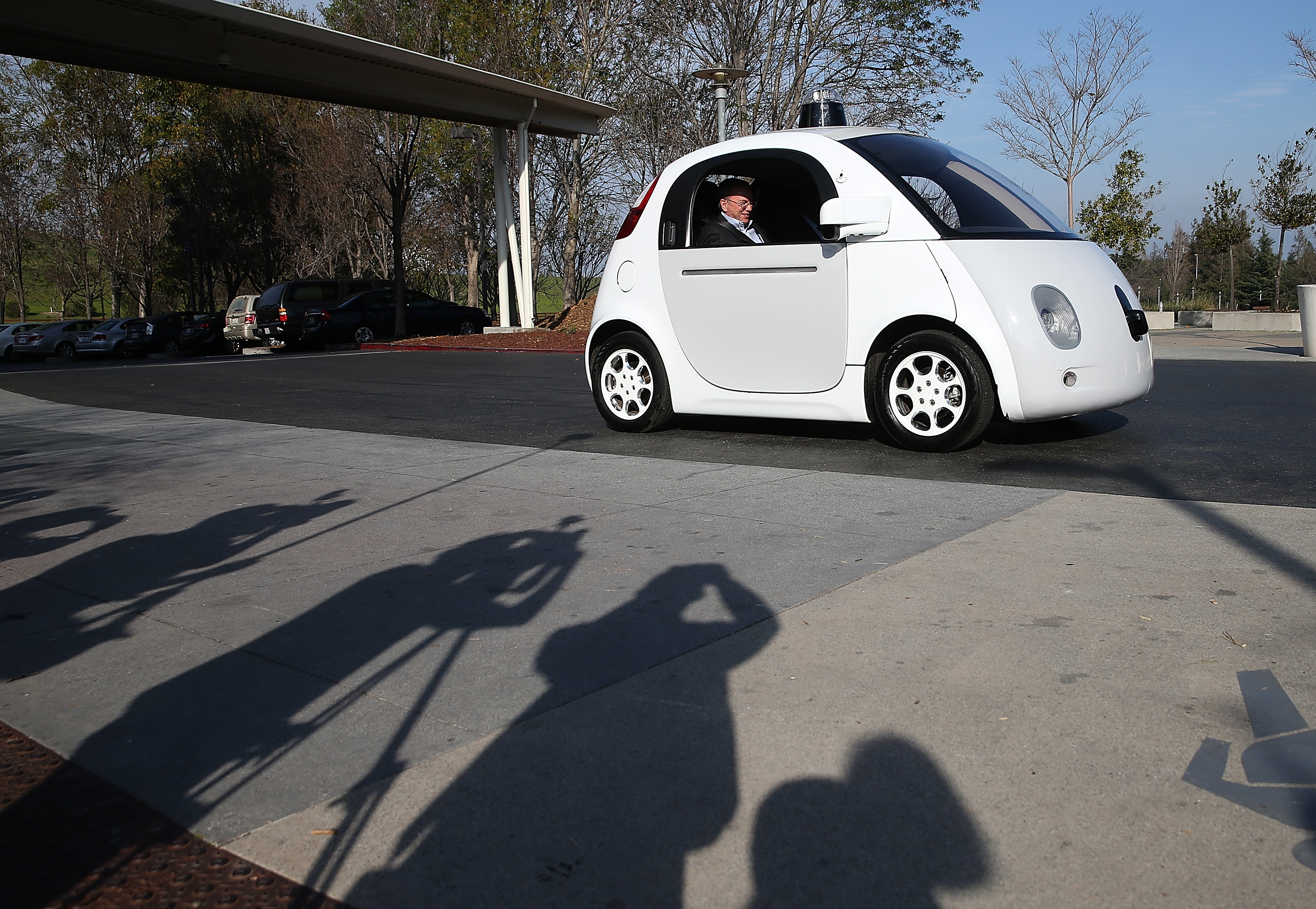 Автономните коли ще доминират още през 2025 г.