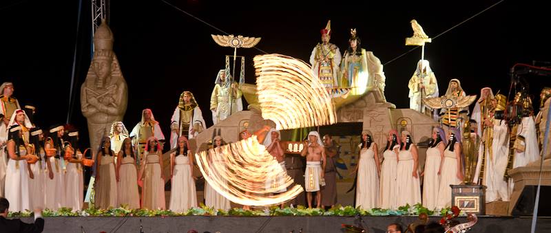 Готвят огнено шоу за операта ”Аида” в НДК