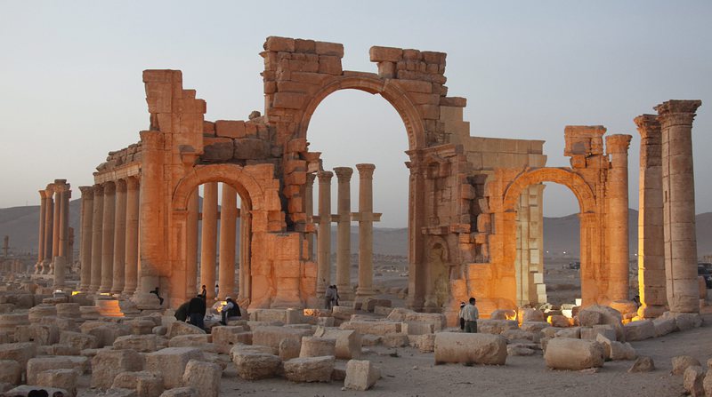 Сирийската армия навлезе в древния град Палмира