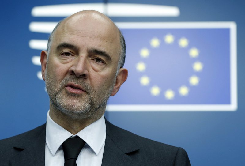 Еврокомисарят Пиер Московиси определи италианското правителство като евроскептично и ксенофобско
