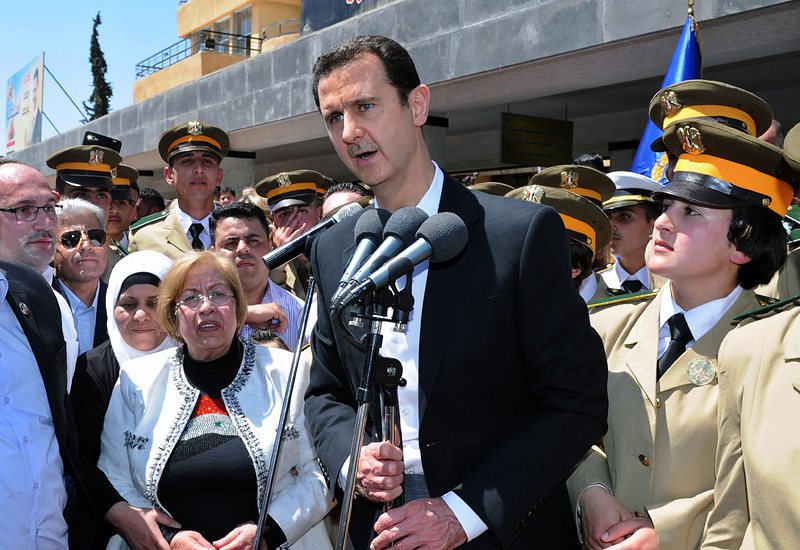 САЩ ще бранят с авиация сирийската опозиция и от Асад
