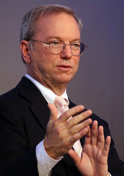 Шефът на Google иска повече цензура?