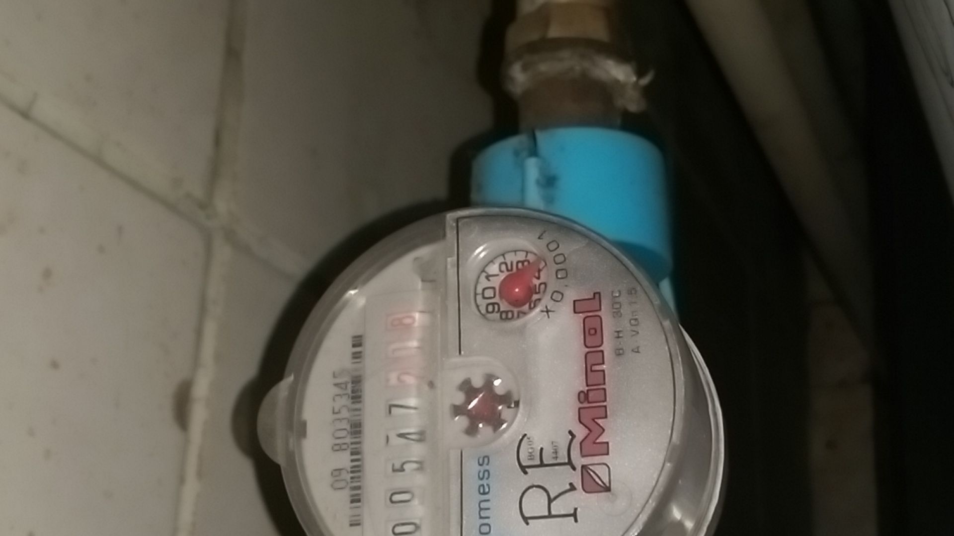 При смяната на водомери гражданите трябва задължително да поставят такива