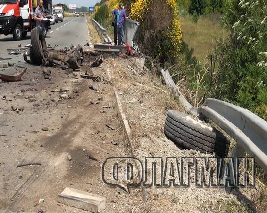 Мястото на катастрофата в понеделник