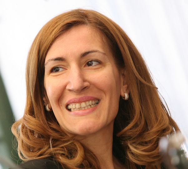 Ангелкова рекламира България в Китай